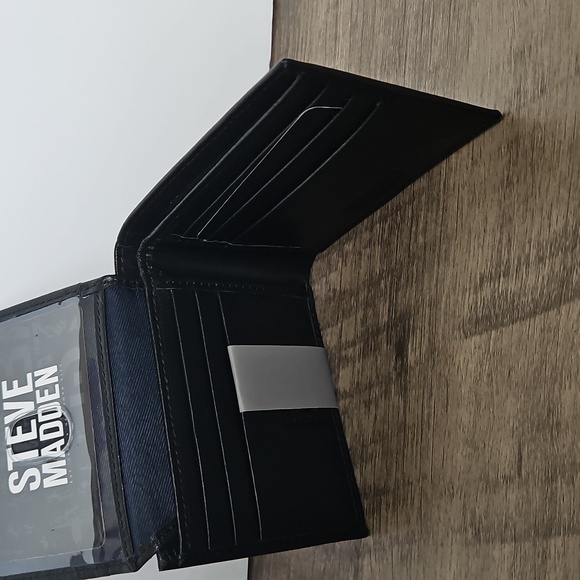 Steve Madden Charcoal GENUINE Leather Wallet RFID protrcted - Picture 3 of 6